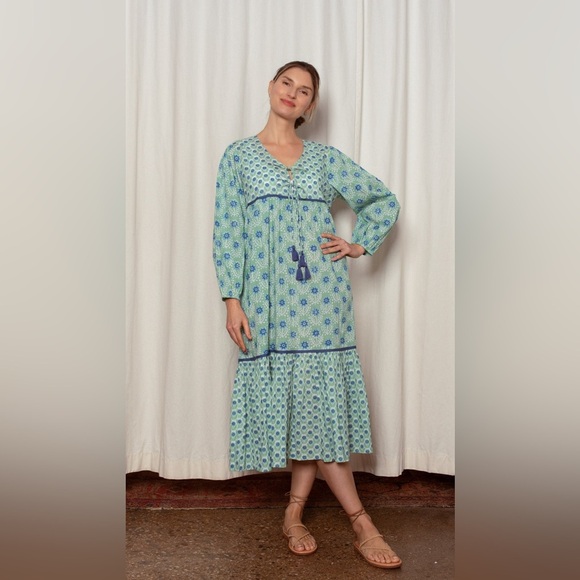 Ophelia & Indigo Evie Azalea Green & Blue Floral Dress 💚 - Picture 4 of 13